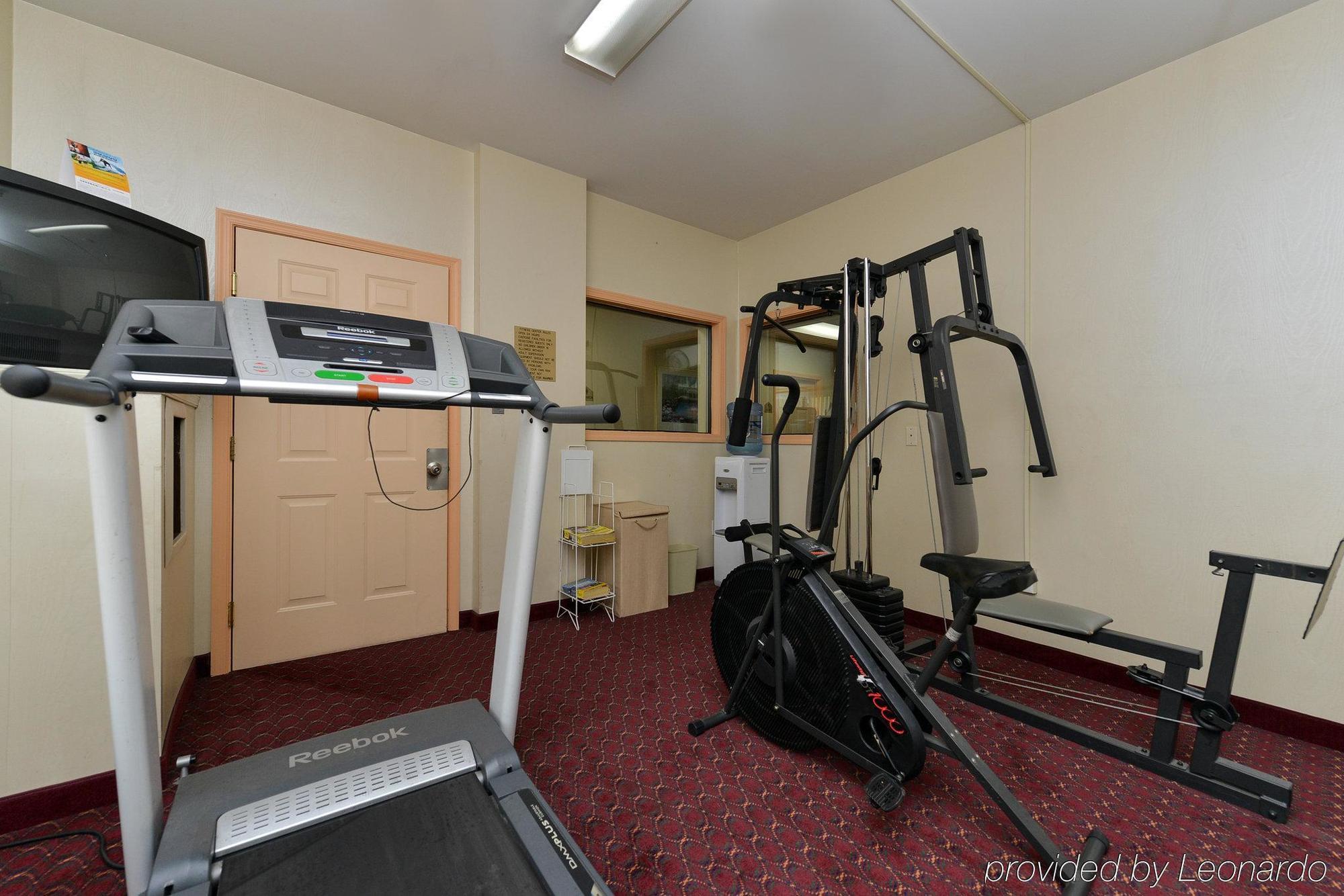 Econo Lodge Carlisle Bagian luar foto